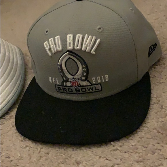 2018 Pro Bowl memorabilia from Orlando never worn - Picture 2 of 3
